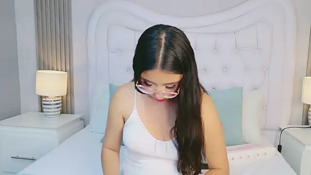 ScarlettPetrova online show from March 13, 2026, 11:50 am