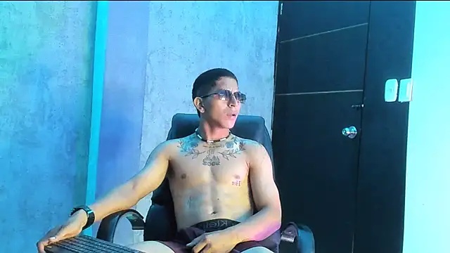 soy Aron online show from November 7, 2025, 7:47 pm