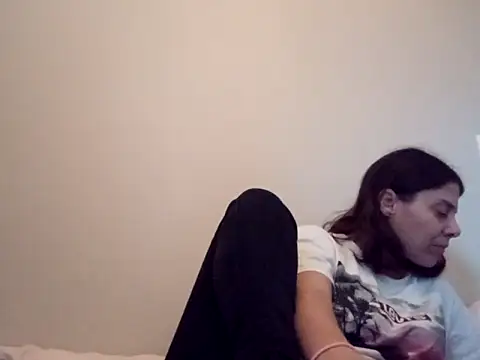 hotnathy69 online show from December 15, 2025, 8:18 am