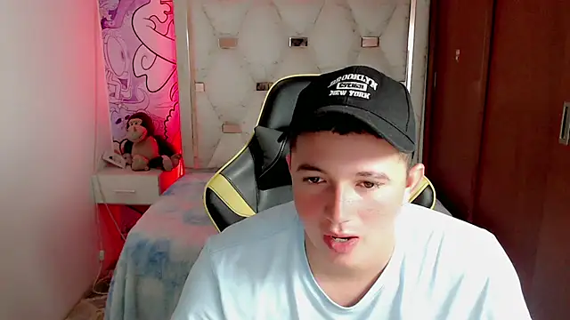 Snapshot of giorgio_box chatting on November 6, 2025, 12:28 pm giorgio box online show from November 6, 2025, 12:28 pm