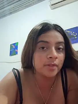 dulce lian online show from November 12, 2025, 8:19 pm