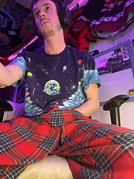 mascboyyy online show from November 16, 2025, 6:08 am