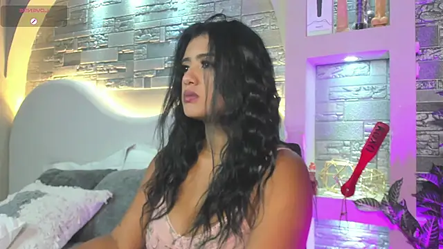 Karla 61 online show from November 8, 2025, 7:45 pm