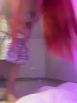 EmillieX online show from November 18, 2025, 12:16 am