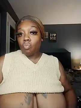 Snapshot of BiancaClarkson chatting on November 15, 2025, 12:08 am BiancaClarkson online show from November 15, 2025, 12:08 am