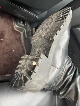 Sinicoco online show from February 13, 2026, 4:19 am