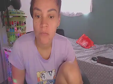 shayna cute online show from June 16, 2026, 8:55 pm