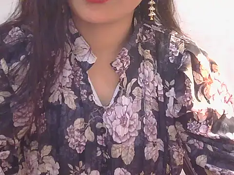 Sneha lovely01 online show from December 2, 2025, 6:08 am