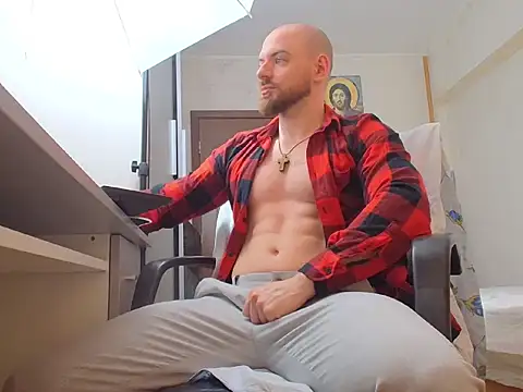 Ryanstone  online show from March 30, 2026, 6:36 am