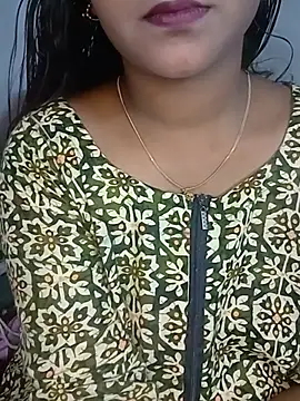 Snapshot of Neha533 chatting on June 12, 2026, 6:40 pm Neha533 online show from June 12, 2026, 6:40 pm