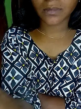 Snapshot of Neha533 chatting on July 21, 2026, 6:21 pm Neha533 online show from July 21, 2026, 6:21 pm