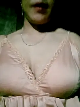 Sara pusyy online show from November 5, 2025, 6:08 pm