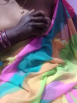 hyd couple7878 online show from February 7, 2026, 7:28 pm