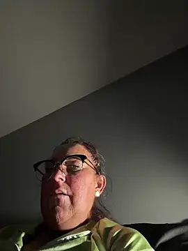 Snapshot of Angel-LinaX chatting on January 7, 2026, 12:35 am Angel-LinaX online show from January 7, 2026, 12:35 am