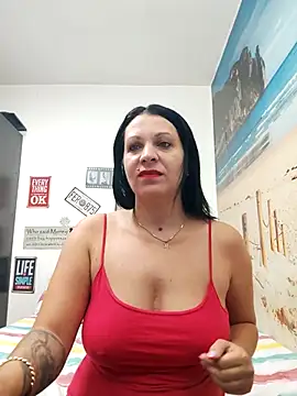 SugarDiamonds online show from September 12, 2025, 9:09 am
