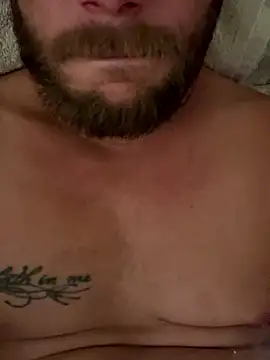 Snapshot of bkuterbach2015 chatting on January 6, 2026, 4:11 pm bkuterbach2015 online show from January 6, 2026, 4:11 pm