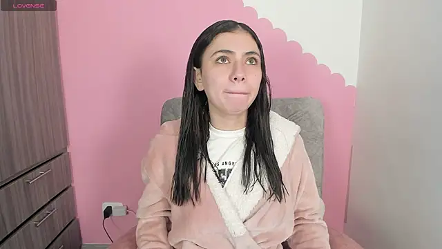 Shanell c online show from December 21, 2025, 2:13 pm