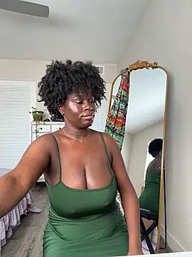 ladiosa selene online show from March 21, 2026, 9:40 pm