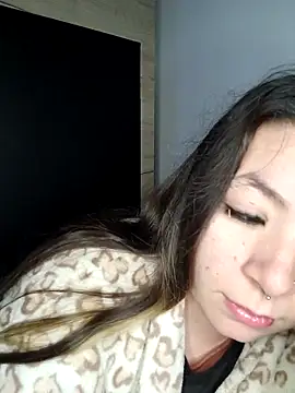 Baby Myla online show from November 28, 2025, 9:06 pm