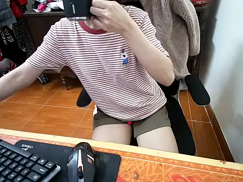 ---Lusi03--- online show from February 16, 2026, 3:52 pm