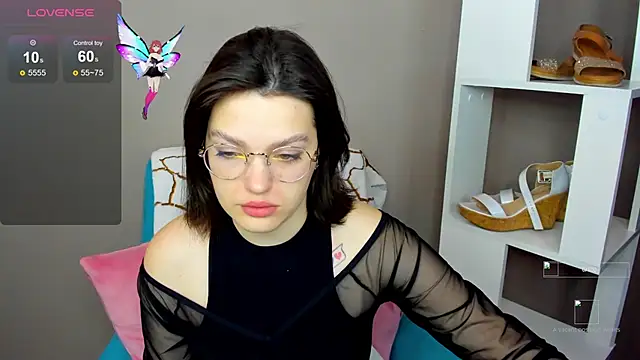 Snapshot of Karina_Kellyy chatting on November 15, 2025, 2:20 am Karina Kellyy online show from November 15, 2025, 2:20 am