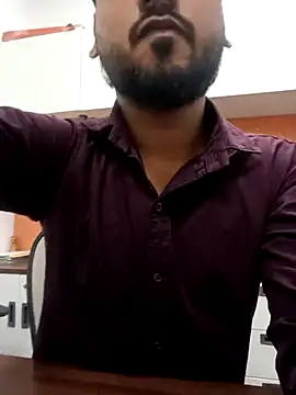 naughtyboyjii online show from November 3, 2025, 10:05 am