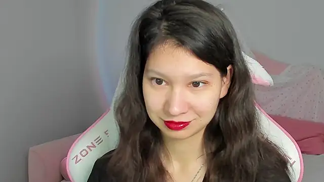 SaraDenars online show from November 30, 2025, 5:22 am