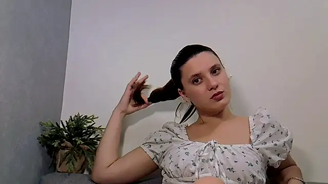 KiraHoney online show from November 8, 2025, 10:08 pm