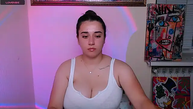 Snapshot of AlinaDoll_ chatting on June 30, 2026, 7:09 am AlinaDoll online show from June 30, 2026, 7:09 am