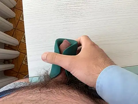 HairySamm online show from April 19, 2026, 12:15 pm