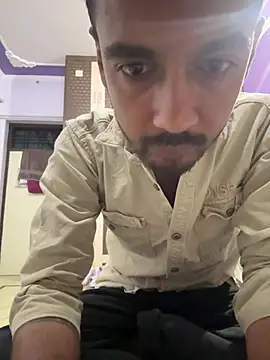 rajesh2378 online show from April 19, 2026, 3:44 pm