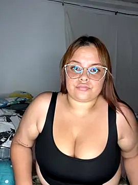 HannaaG online show from November 11, 2025, 1:49 am