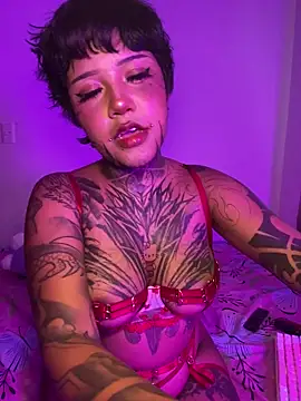 kymmkitty star online show from November 5, 2025, 1:11 pm