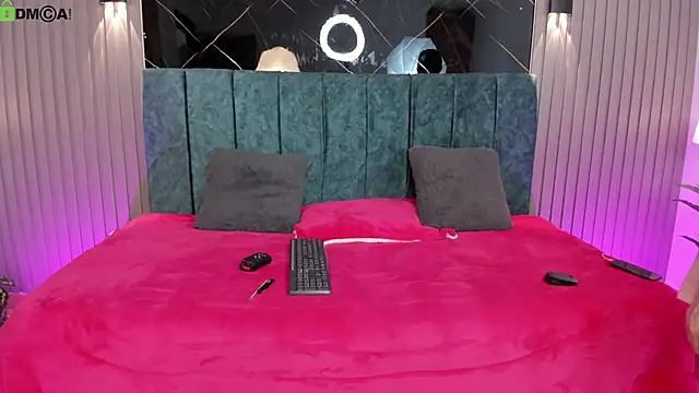 Bella Riverss online show from February 9, 2026, 7:18 pm