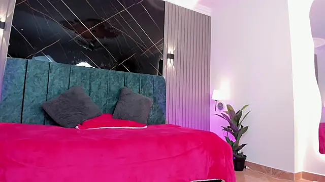 Bella Riverss online show from February 26, 2026, 7:02 pm