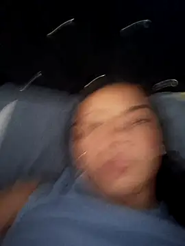 lapicarona18 online show from December 19, 2025, 5:53 pm