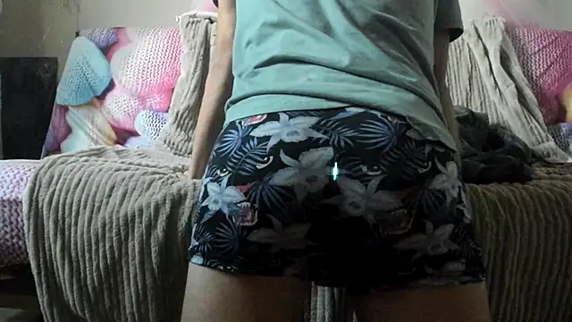 Snapshot of Mrmansexy01 chatting on November 4, 2025, 1:43 pm Mrmansexy01 online show from November 4, 2025, 1:43 pm