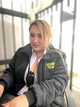 Isabel Noir online show from January 18, 2026, 3:27 pm