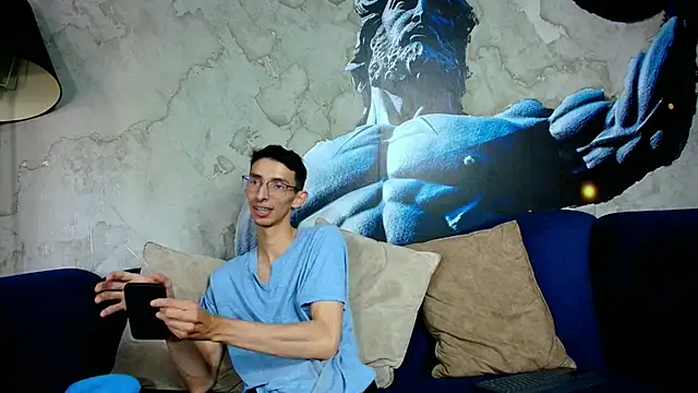 ZyroNight online show from November 7, 2025, 2:28 pm