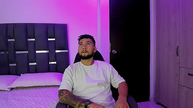 noah corvelle online show from November 9, 2025, 12:42 am