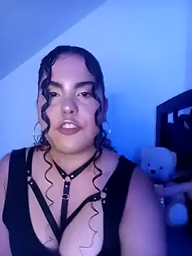 Elara Nova online show from November 9, 2025, 2:10 am