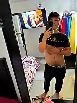 Dirty-Guy-Naugthy online show from November 12, 2025, 1:33 pm