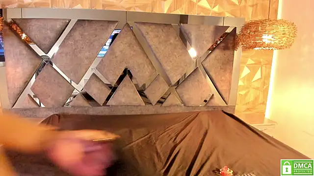 Kiara velvet   online show from March 27, 2026, 4:51 am