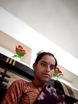 Asha hot2 online show from May 27, 2026, 6:43 am