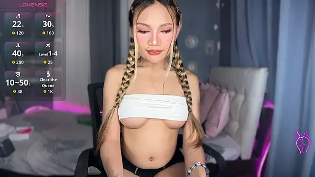 Tsfoxyangelx online show from July 8, 2026, 6:56 pm