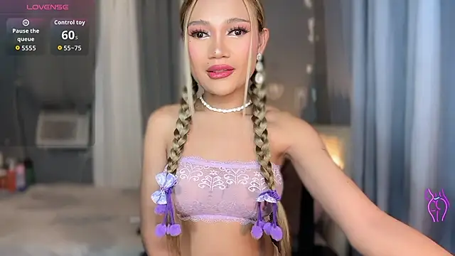 Tsfoxyangelx online show from August 1, 2026, 5:23 pm