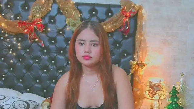 EvaFoxxx  online show from December 22, 2025, 12:46 pm