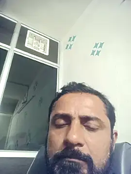 RubyEntity online show from November 19, 2025, 9:53 am