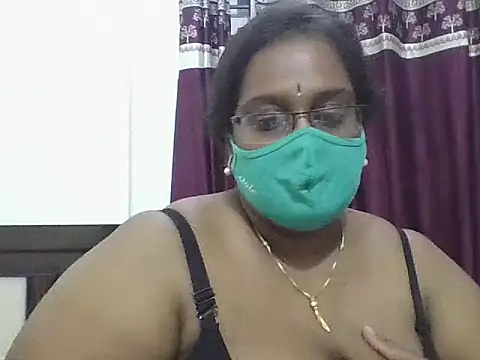 hootypriya online show from December 5, 2025, 4:58 pm