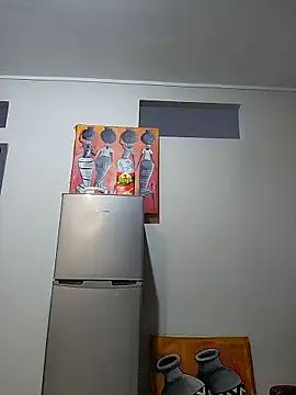 Snapshot of Mommy_Sienna chatting on November 23, 2025, 1:16 am Mommy Sienna online show from November 23, 2025, 1:16 am